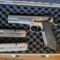 Vendo Smith & Wesson Modelo 5906 Target Champion