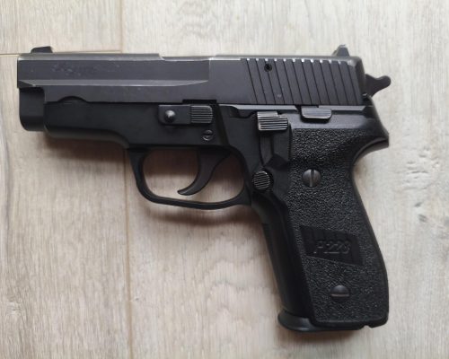 Vendo Sig Sauer P228