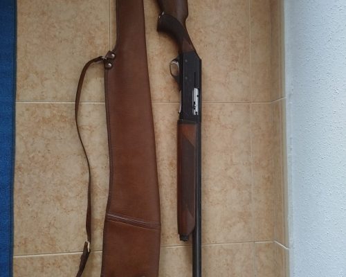 Escopeta lanber semiautomática