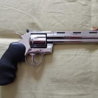 Revolver Colt Phyton