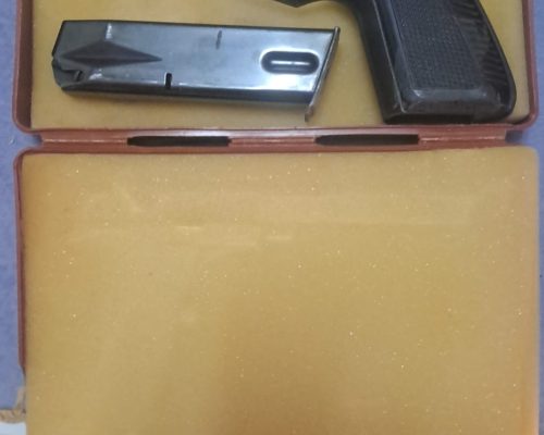 Vendo pistola LLAMA M-82 9mm Parabellum