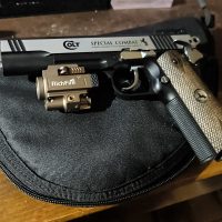 Pistola Colt 1911 special combat